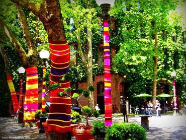 Guerrilla Crochet: i "nuovi" attacchi d'arte ispirati ai lavori all'uncinetto delle nonne. 12 Guerrilla Crochet: i "nuovi" attacchi d'arte ispirati ai lavori all'uncinetto delle nonne. – in3clicktv