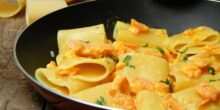 paccheri al salmone e crema allo zafferano